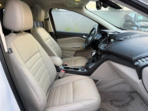 Used 2016 Ford Escape Titanium AWD/4WD image 18