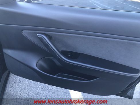 Used 2018 Tesla Model 3 Mid Range image 22