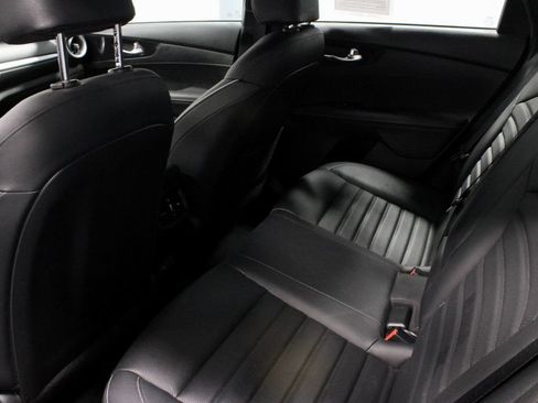 Used 2023 Kia Forte GT-Line w/ GT-Line Premium Package FWD image 21