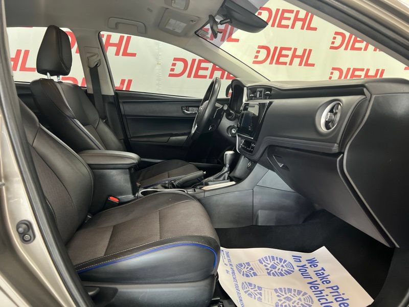 Used 2019 Toyota Corolla SE FWD image 12