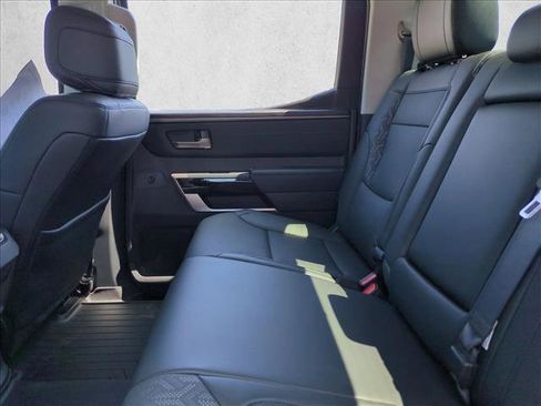 Used 2023 Toyota Tundra Limited AWD/4WD image 18