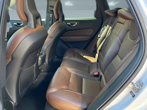 Used 2018 Volvo XC60 T6 Inscription w/ Luxury Seat Package AWD/4WD image 9