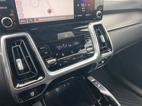 Used 2022 Kia Sorento SX image 21