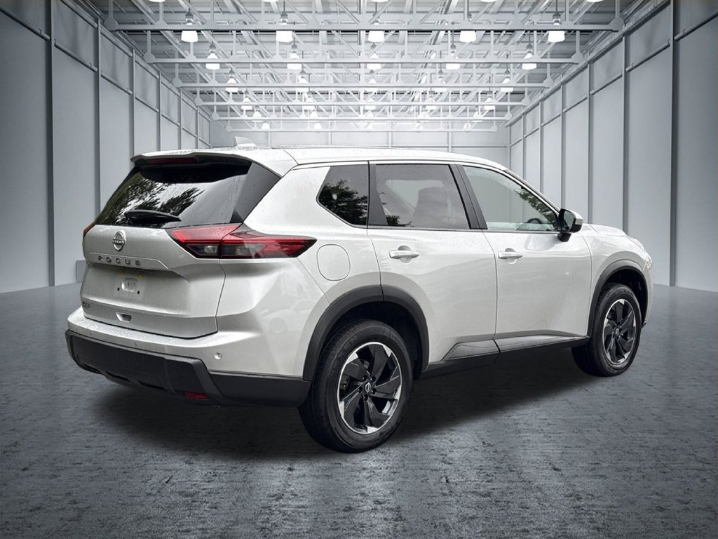 Used 2025 Nissan Rogue SV FWD image 9