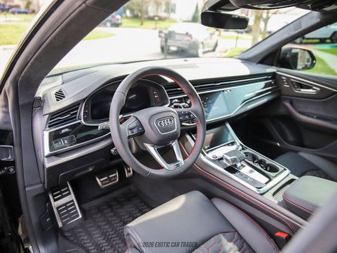 Used 2025 Audi RS Q8 performance image 22
