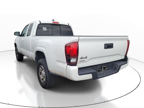Used 2023 Toyota Tacoma SR w/ SR Convenience Package AWD/4WD image 5