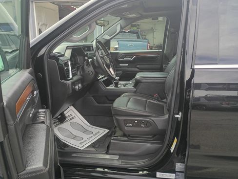 Used 2024 GMC Sierra 1500 Denali w/ Denali Reserve Package AWD/4WD image 9