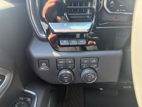 New 2026 Chevrolet Silverado 3500 LTZ AWD/4WD image 16