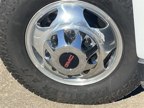 Used 2022 GMC Sierra 3500 Denali image 11