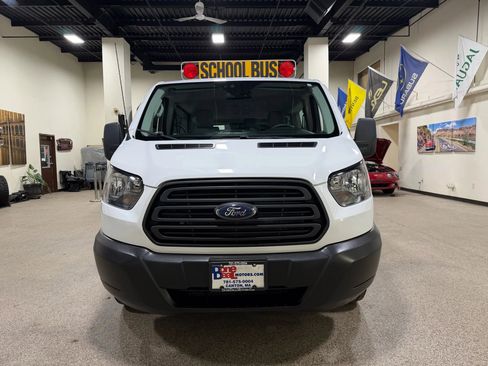 Used 2019 Ford Transit 150 XL image 2