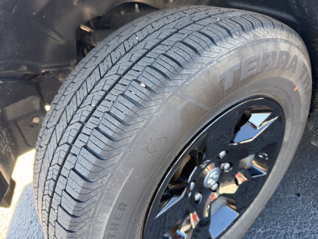 Used 2021 RAM 1500 Big Horn AWD/4WD image 16