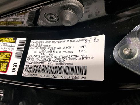 Used 2022 Toyota Tacoma TRD Off-Road image 36