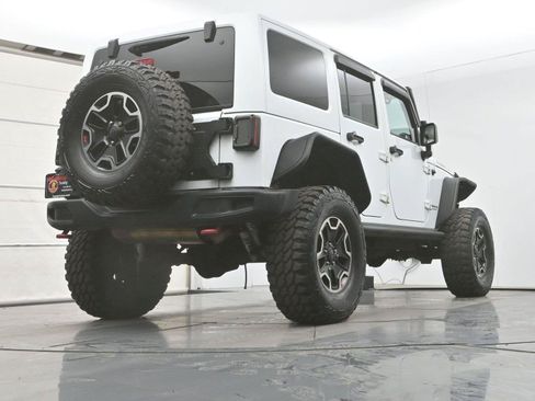 Used 2017 Jeep Wrangler Unlimited Rubicon AWD/4WD image 33