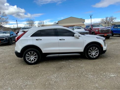 Used 2021 Cadillac XT4 Premium Luxury w/ Enhanced Visibility Package image 6