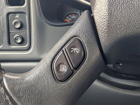 Used 2007 Chevrolet Silverado 2500 LT w/ Heavy-Duty Power Package image 33