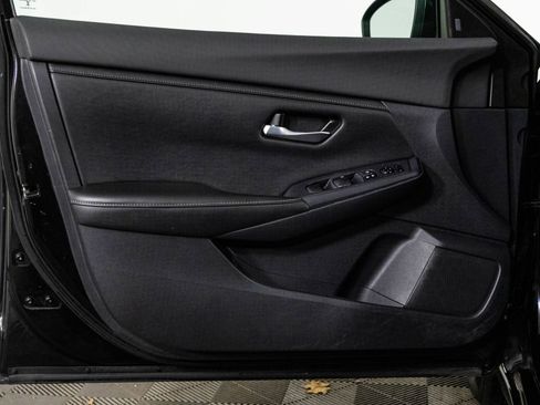 Used 2023 Nissan Sentra SV image 31