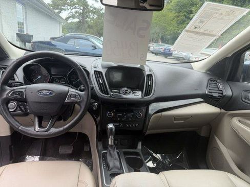 Used 2018 Ford Escape Titanium w/ Ford Safe & Smart Package AWD/4WD image 15