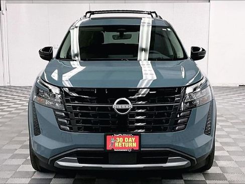 New 2026 Nissan Pathfinder Platinum AWD/4WD image 16
