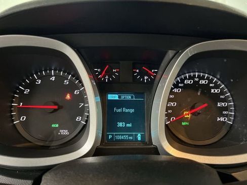 Used 2017 Chevrolet Equinox LS FWD image 12