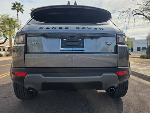 Used 2016 Land Rover Range Rover Evoque SE Premium image 18