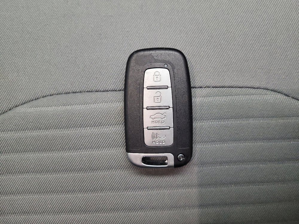 Used 2017 Ford Escape Titanium FWD image 32