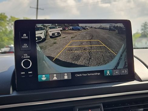 Used 2023 Honda Pilot Touring image 24