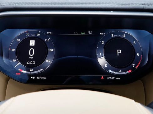 Used 2025 Land Rover Range Rover Sport SE image 8