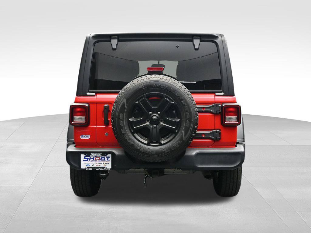 Used 2018 Jeep Wrangler Unlimited Sport S AWD/4WD image 4