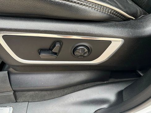 Used 2020 RAM 1500 Laramie AWD/4WD image 14