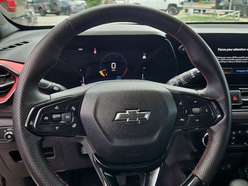 Used 2025 Chevrolet TrailBlazer RS w/ Convenience Package FWD image 13