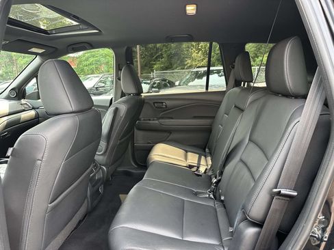 Used 2023 Honda Passport EX-L image 10