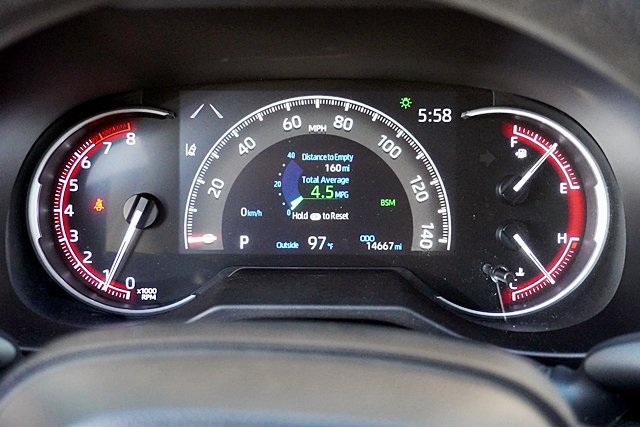 Used 2024 Toyota RAV4 XLE FWD image 39