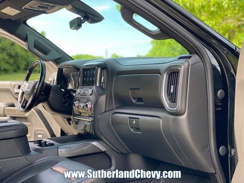 Used 2021 GMC Sierra 1500 AT4 w/ AT4 Value Package AWD/4WD image 25
