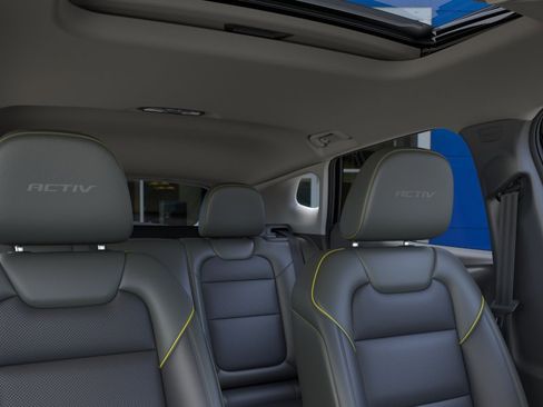 New 2026 Chevrolet Trax ACTIV w/ Sunroof Package FWD image 24