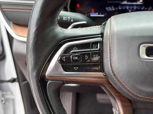 Certified 2021 Jeep Grand Cherokee L Summit w/ MOPAR Finishing Package AWD/4WD image 16