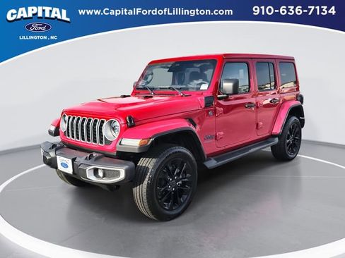 Used 2025 Jeep Wrangler Unlimited Sahara AWD/4WD image 1
