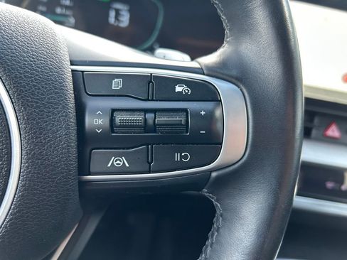 Used 2023 Kia Sportage EX image 18