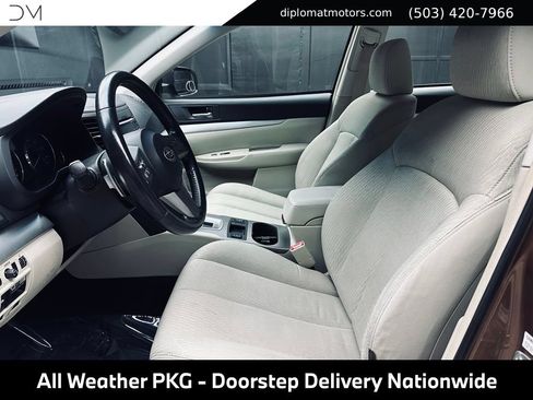 Used 2011 Subaru Legacy 2.5i Premium w/ All-Weather Pkg AWD/4WD image 18