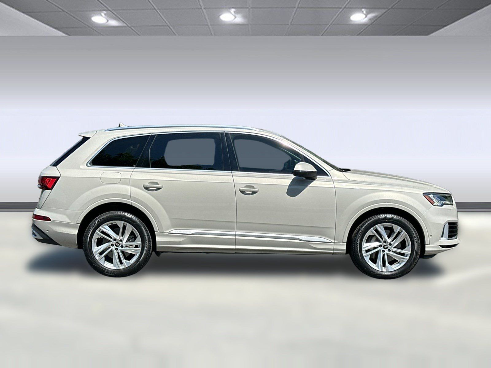 Used 2023 Audi Q7 3.0T Premium Plus AWD/4WD image 8