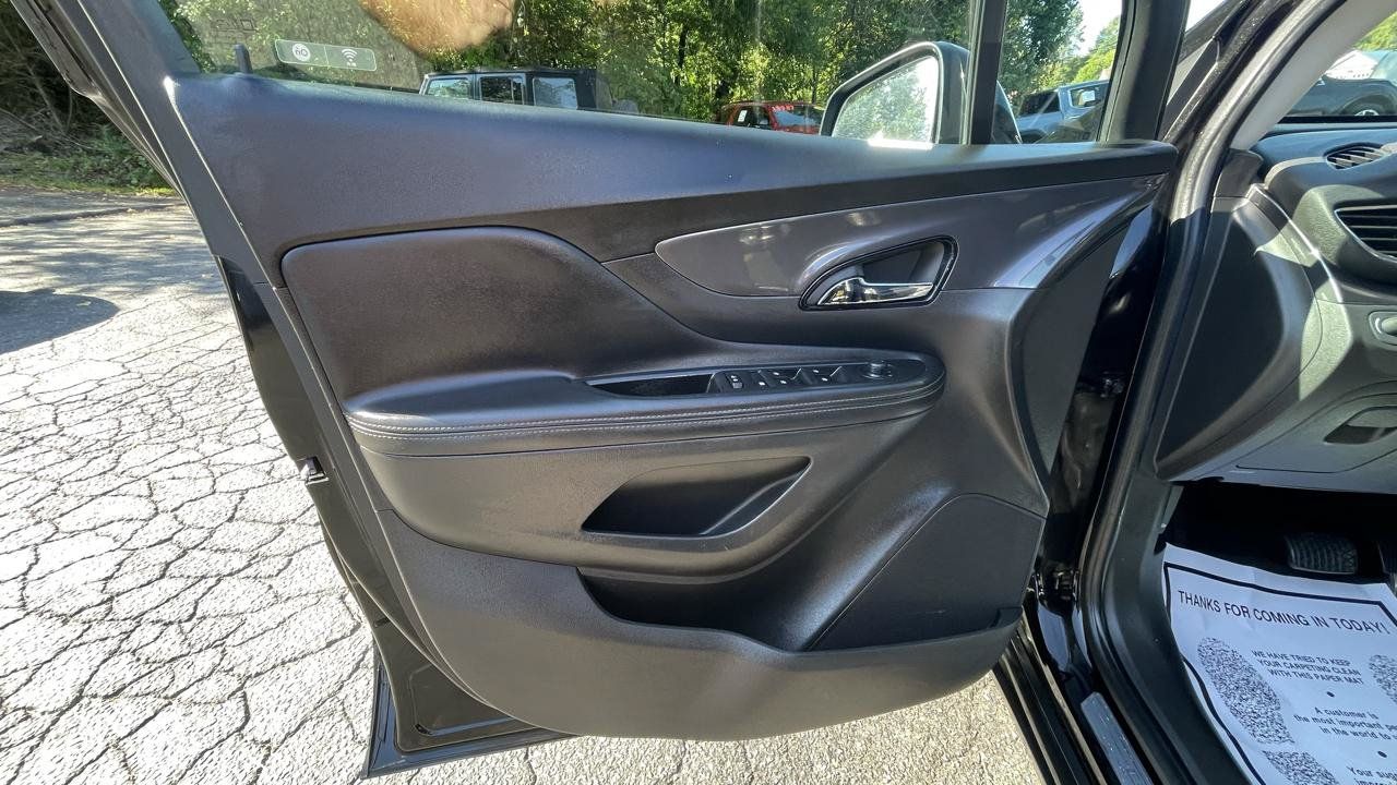 Used 2019 Buick Encore Essence AWD/4WD image 16