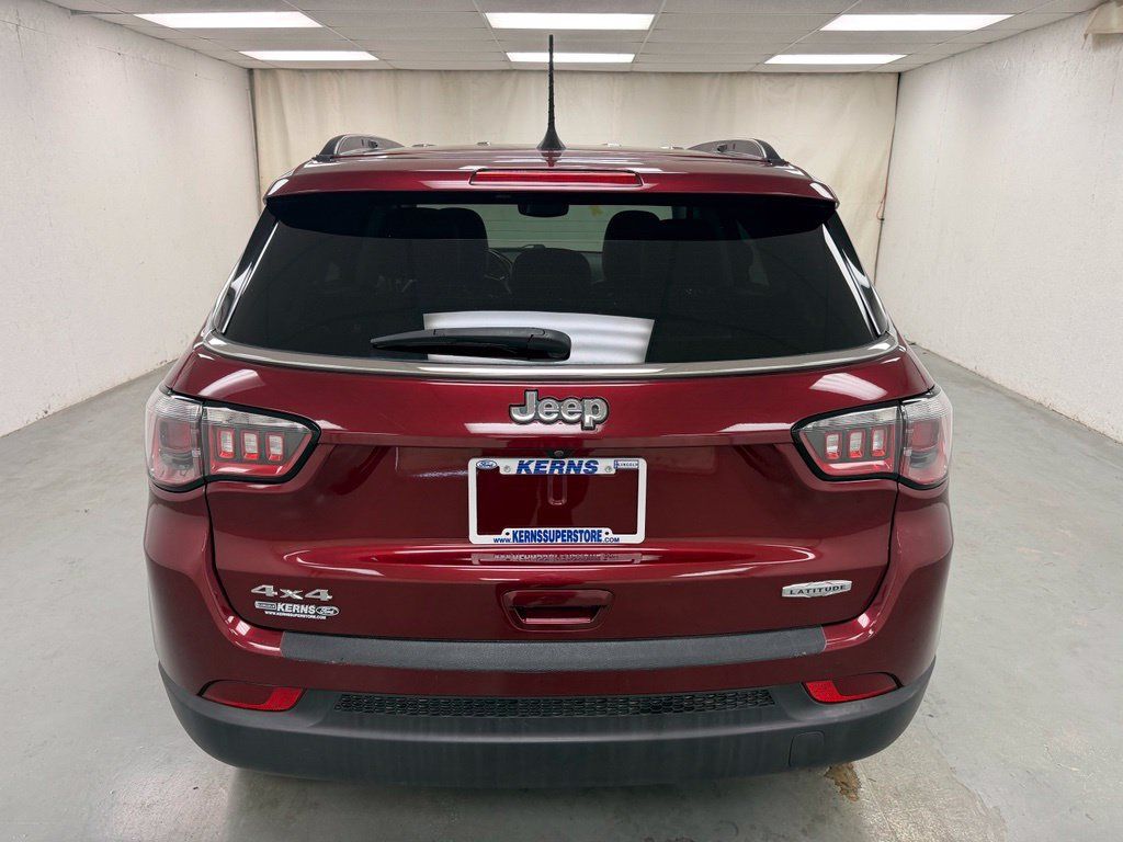 Used 2021 Jeep Compass Latitude w/ Convenience Group AWD/4WD image 4