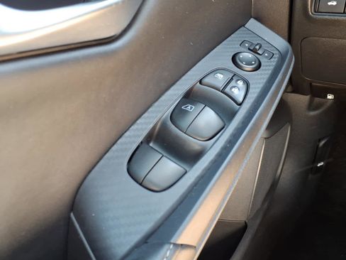 Certified 2023 Nissan Sentra SV FWD image 17