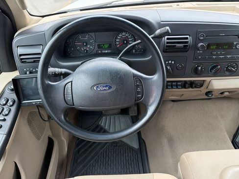 Used 2006 Ford F350 4x4 Crew Cab DRW Super Duty image 16