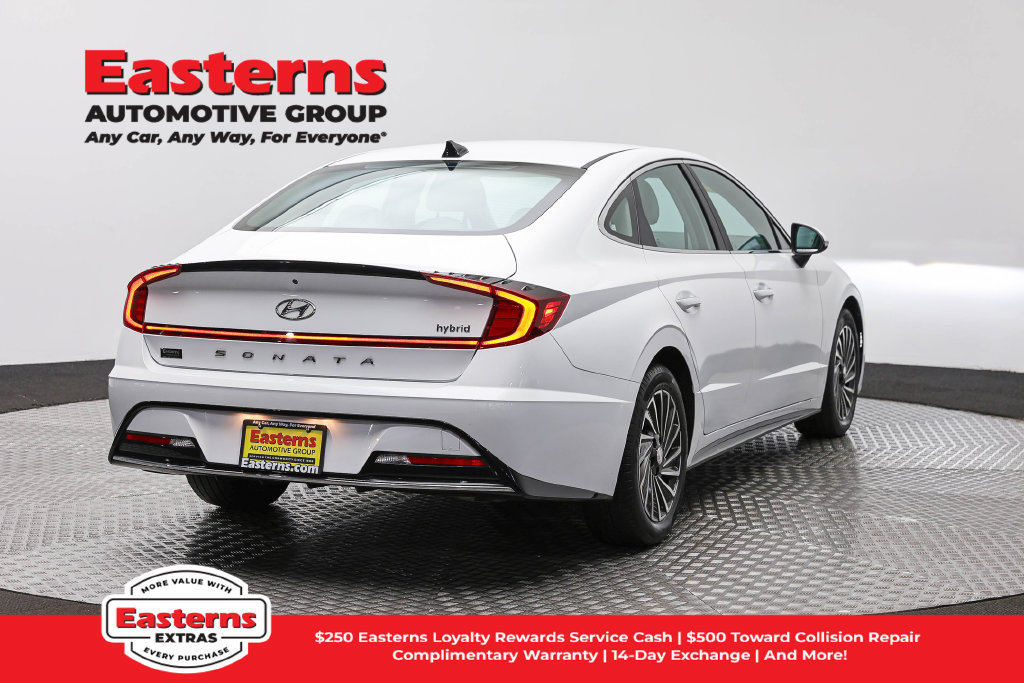 Used 2023 Hyundai Sonata SEL FWD image 5