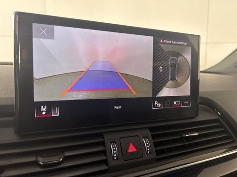 Used 2023 Audi SQ5 Prestige w/ Prestige Package image 26