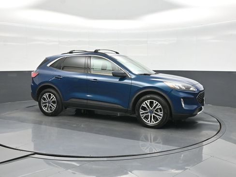 Used 2020 Ford Escape SEL image 19