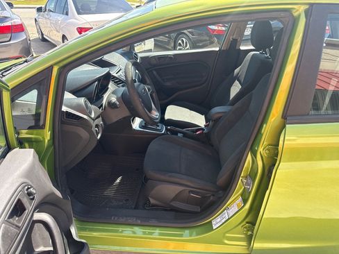 Used 2018 Ford Fiesta SE image 9