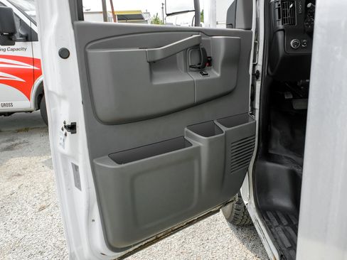 Used 2019 GMC Savana 3500 Van Cab-Chassis 2D w/ Power Convenience Package image 29