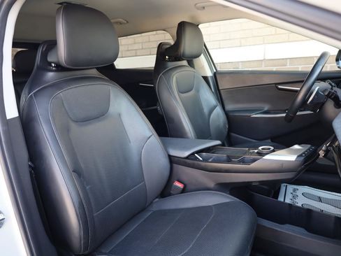 Used 2023 Kia EV6 Wind w/ Wind Technology Package AWD/4WD image 31