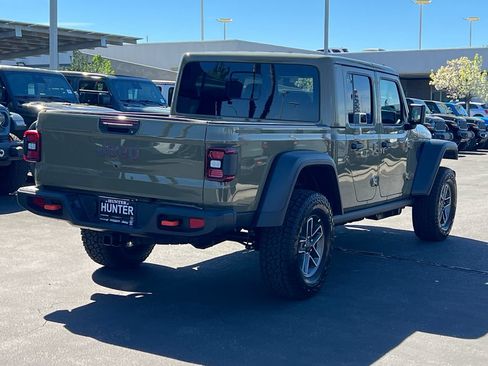 New 2026 Jeep Gladiator Mojave w/ Technology Group AWD/4WD image 8